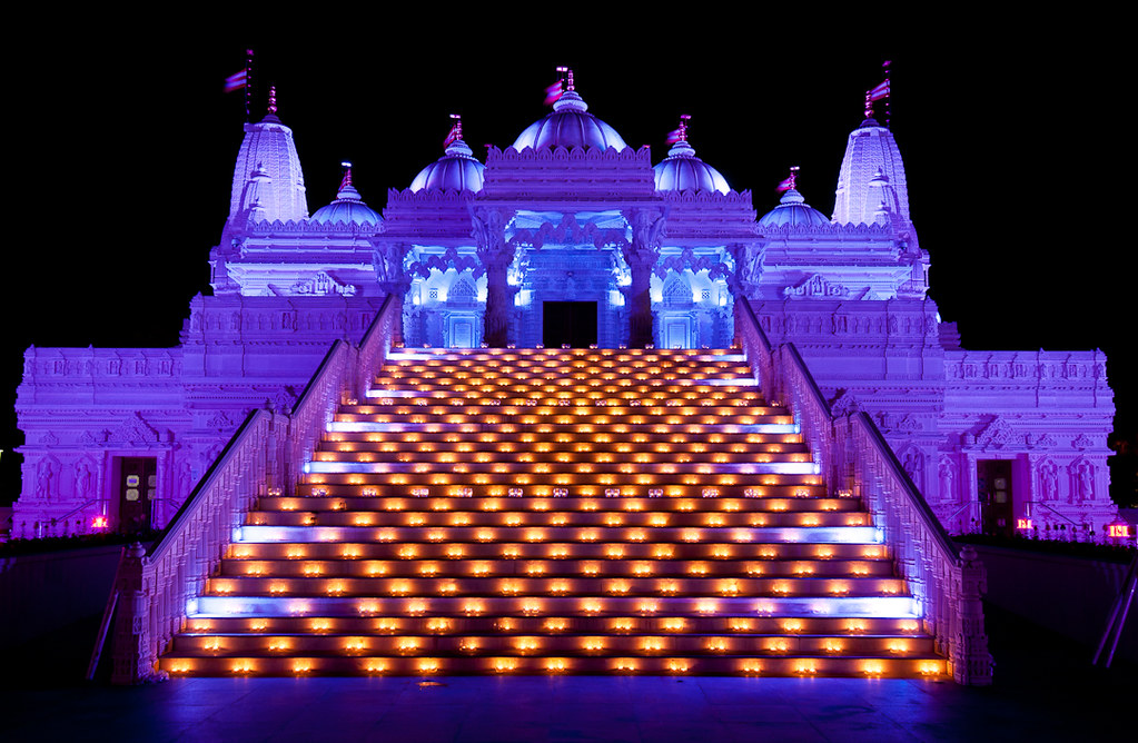 BAPS Shri Swaminarayan Mandir during diwali