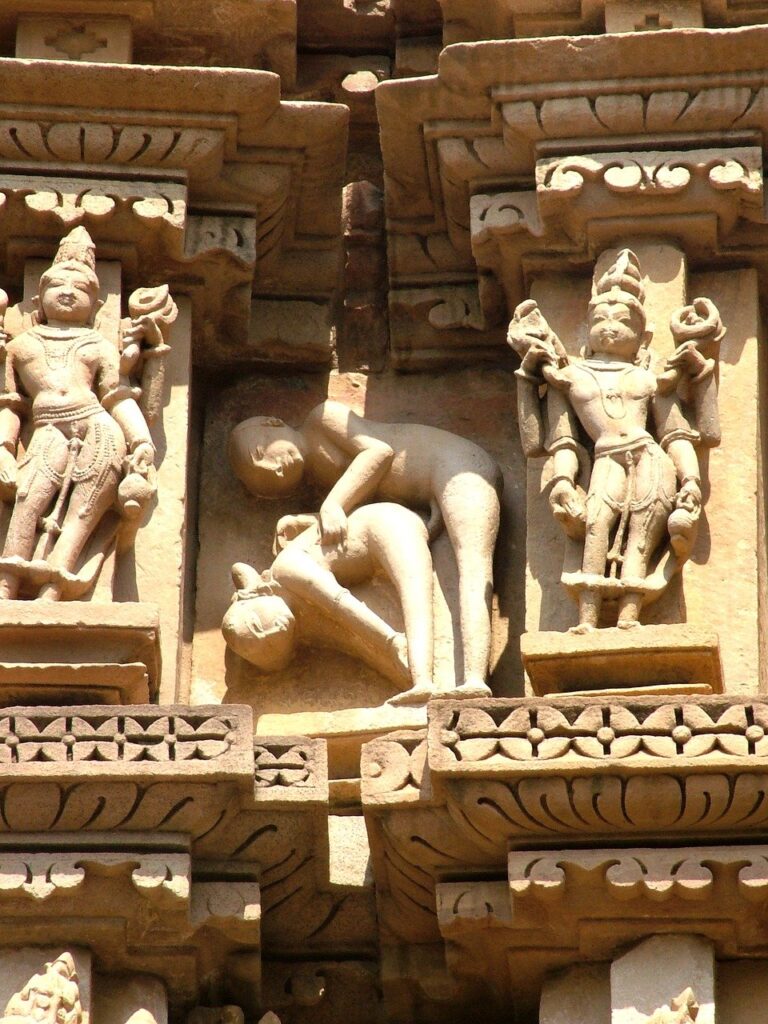 khajuraho old sculpture