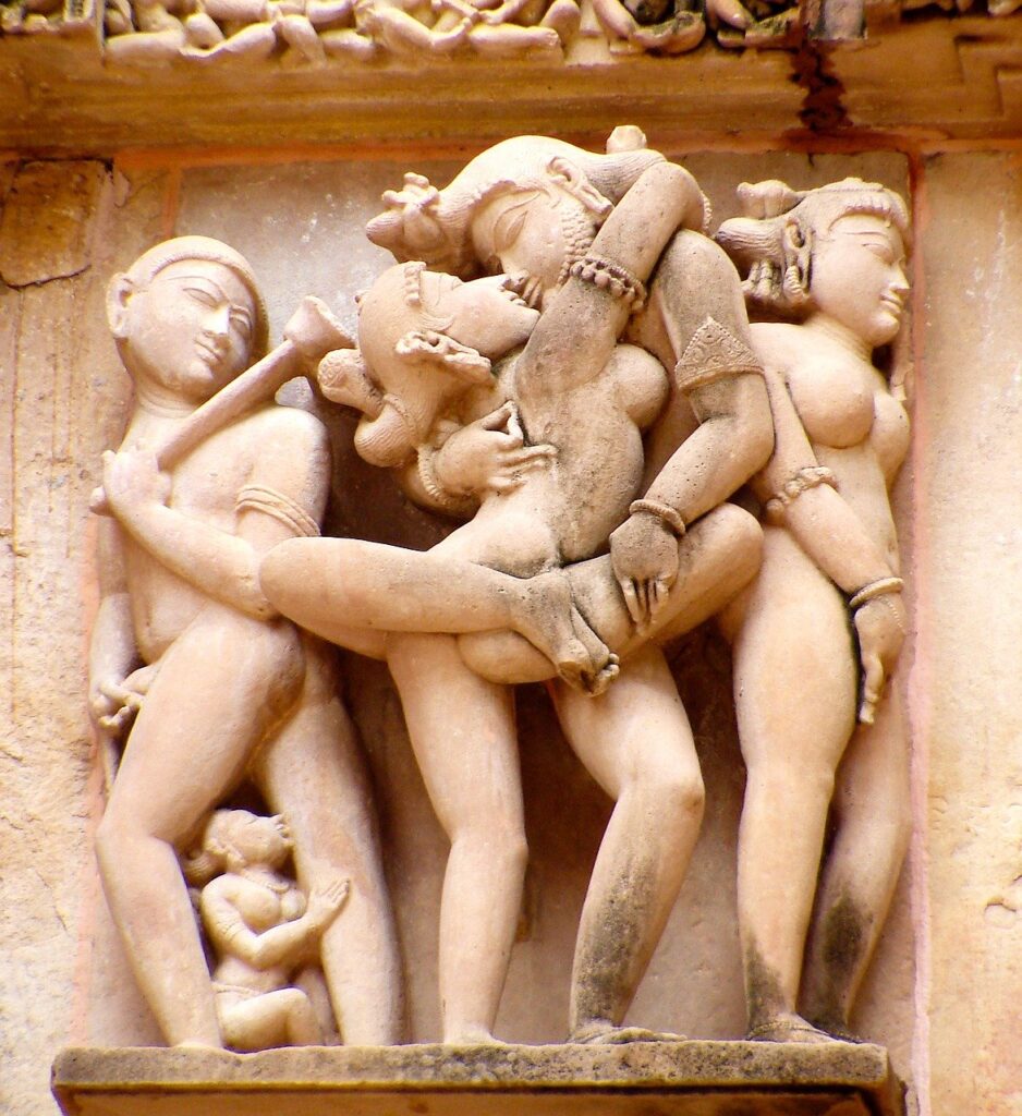 picture of khajuraho sculptures