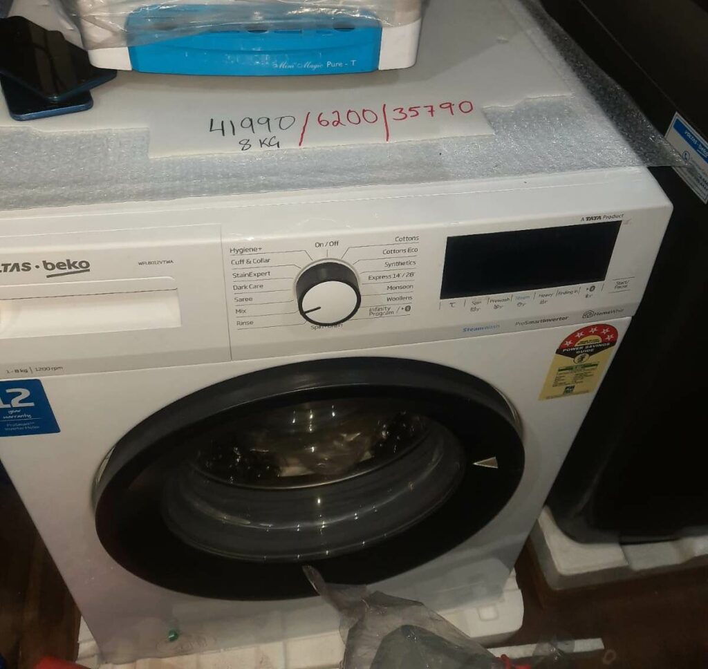 Voltas Beko 8.0kg, Inverter, 5 Star Front Load Washing Machine (WFL8012VTWA) image captured while testing it in a store