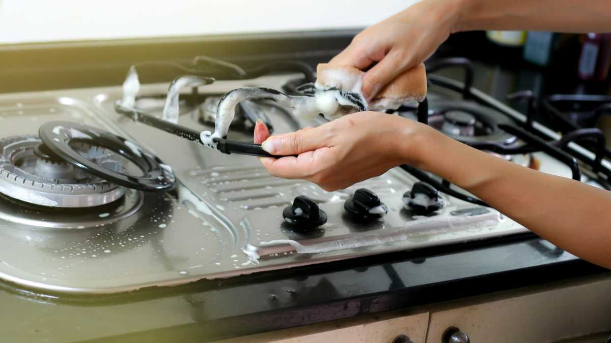How to remove scratches from stainless steel gas stove