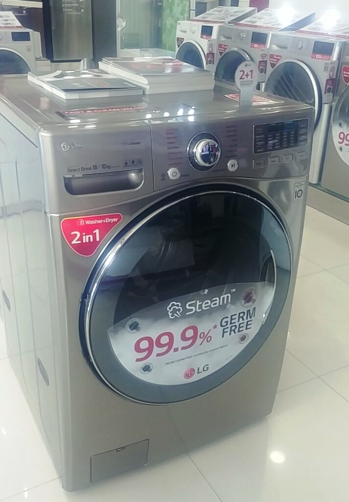 LG 10 Kg washing machine with wi-fi control