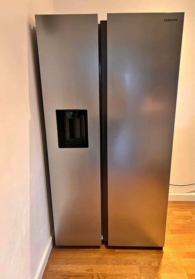 Samsung 633 L Side By Side Refrigerator